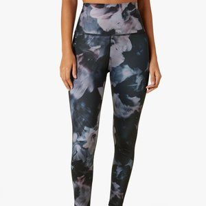 Beyond Yoga Lux Print High Waisted Midi Legging / Color: Dark Floral / Sz: Small